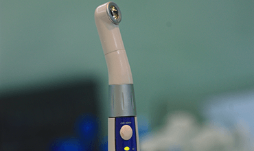 фотополимерна лампа зъболекар